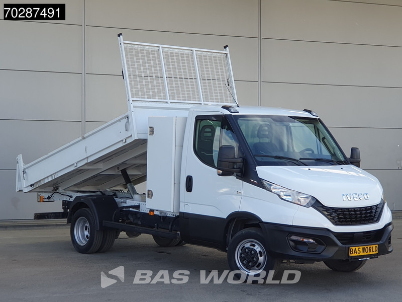 Iveco Daily 35C16 3.0L Kipper met Kist Dubbellucht 3,5t Trekhaak Navi Airco Cruise Camera Euro6 Tipper Benne Kieper 2m3 Airco Trekhaak Cruis - Mažas savivartis: foto 3 Iveco Daily 35C16 3.0L Kipper met Kist Dubbellucht 3,5t Trekhaak Navi Airco Cruise Camera Euro6 Tipper Benne Kieper 2m3 Airco Trekhaak Cruis - Mažas savivartis: foto 3