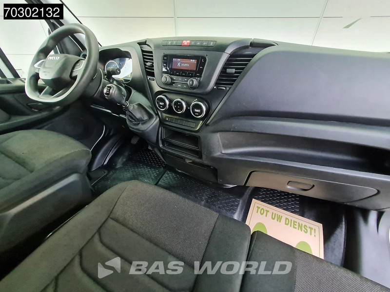 Furgonas su krovinių dėže Iveco Daily 35C16 3.0L Laadklep Dubbellucht Bakwagen Airco Cruise D'Hollandia Euro6 Meubelbak Koffer Airco Cruise control: foto 13 Furgonas su krovinių dėže Iveco Daily 35C16 3.0L Laadklep Dubbellucht Bakwagen Airco Cruise D'Hollandia Euro6 Meubelbak Koffer Airco Cruise control: foto 13