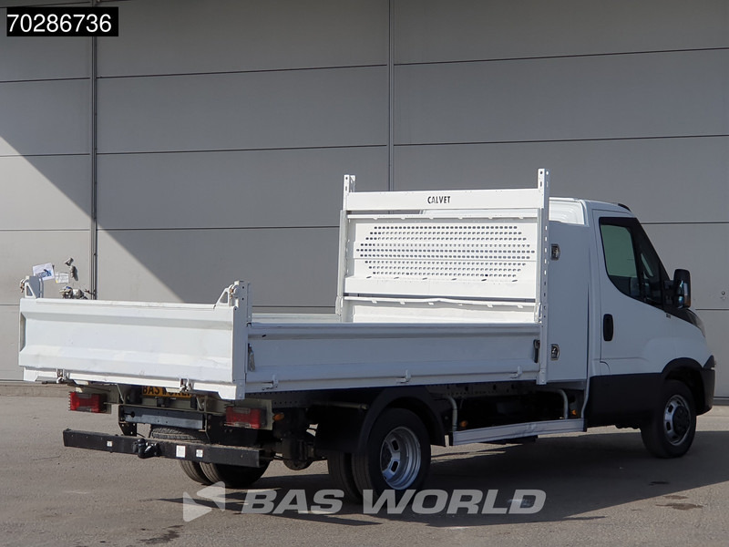 Iveco Daily 35C18 3.0L Automaat Kipper met Kist Dubbellucht 3,5t Trekhaak Airco Euro6 Tipper Kieper Benne 2m3 Airco Trekhaak Cruise control - Mažas savivartis: foto 5 Iveco Daily 35C18 3.0L Automaat Kipper met Kist Dubbellucht 3,5t Trekhaak Airco Euro6 Tipper Kieper Benne 2m3 Airco Trekhaak Cruise control - Mažas savivartis: foto 5
