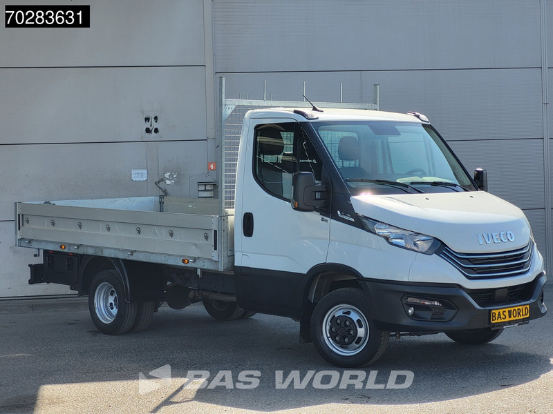 Iveco Daily 35C18 3.0L Open Laadbak Dubbellucht 3,5t Trekhaak Airco Cruise Camera Parkeersensoren Euro6 Meubelbak Koffer Airco Trekhaak Crui - Bortinis automobilis: foto 3 Iveco Daily 35C18 3.0L Open Laadbak Dubbellucht 3,5t Trekhaak Airco Cruise Camera Parkeersensoren Euro6 Meubelbak Koffer Airco Trekhaak Crui - Bortinis automobilis: foto 3