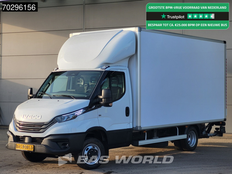 Iveco Daily 35C18 XXL 1000KG Laadklep 3.0L Automaat 3,5t Trekhaak Luchtvering Zijdeur Dubbellucht Bakwagen 180PK LED Airco Cruise Camera Par - Furgonas su krovinių dėže: foto 1 Iveco Daily 35C18 XXL 1000KG Laadklep 3.0L Automaat 3,5t Trekhaak Luchtvering Zijdeur Dubbellucht Bakwagen 180PK LED Airco Cruise Camera Par - Furgonas su krovinių dėže: foto 1