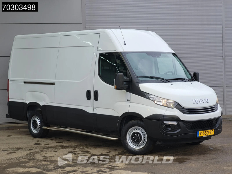Iveco Daily 35S12 Automaat L2H2 3,5t Trekhaak Airco Cruise APK 12-2026 Euro6 L2 Airco Trekhaak Cruise control - Krovininis mikroautobusas: foto 3 Iveco Daily 35S12 Automaat L2H2 3,5t Trekhaak Airco Cruise APK 12-2026 Euro6 L2 Airco Trekhaak Cruise control - Krovininis mikroautobusas: foto 3