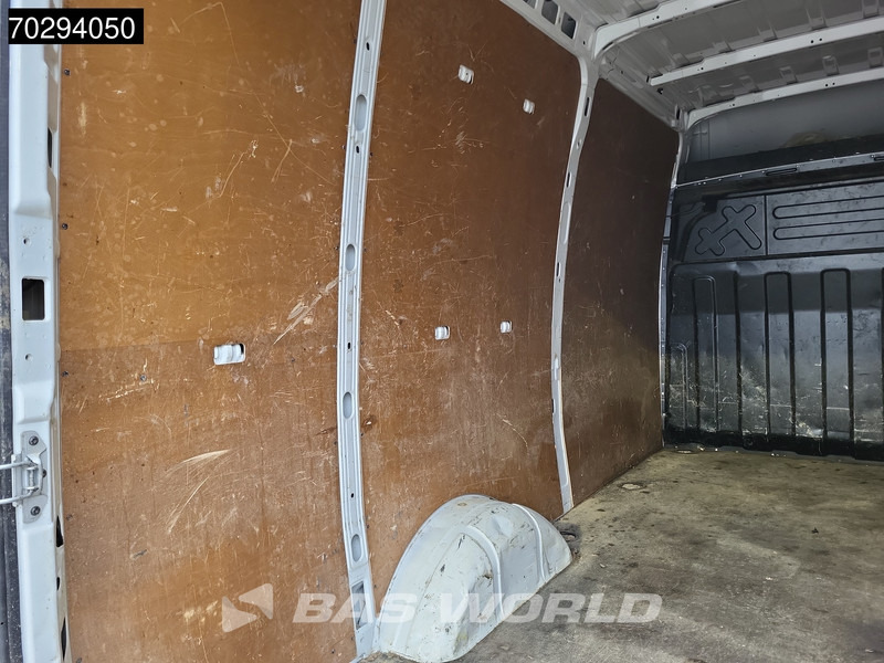 Iveco Daily 35S14 Automaat L2H2 3,5t Trekhaak LED Airco Cruise Navi Camera Euro6 APK 03-2026 L2 12m3 Airco Trekhaak Cruise control - Krovininis mikroautobusas: foto 5 Iveco Daily 35S14 Automaat L2H2 3,5t Trekhaak LED Airco Cruise Navi Camera Euro6 APK 03-2026 L2 12m3 Airco Trekhaak Cruise control - Krovininis mikroautobusas: foto 5