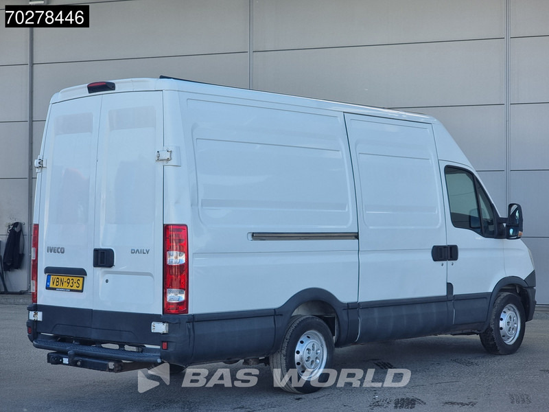 Iveco Daily 35S15 L2H2 Luchtvering 3,5t Trekhaak Airco Werkplaatsinrichting APK 01-2026 L2 12m3 Airco Trekhaak - Krovininis mikroautobusas: foto 5 Iveco Daily 35S15 L2H2 Luchtvering 3,5t Trekhaak Airco Werkplaatsinrichting APK 01-2026 L2 12m3 Airco Trekhaak - Krovininis mikroautobusas: foto 5