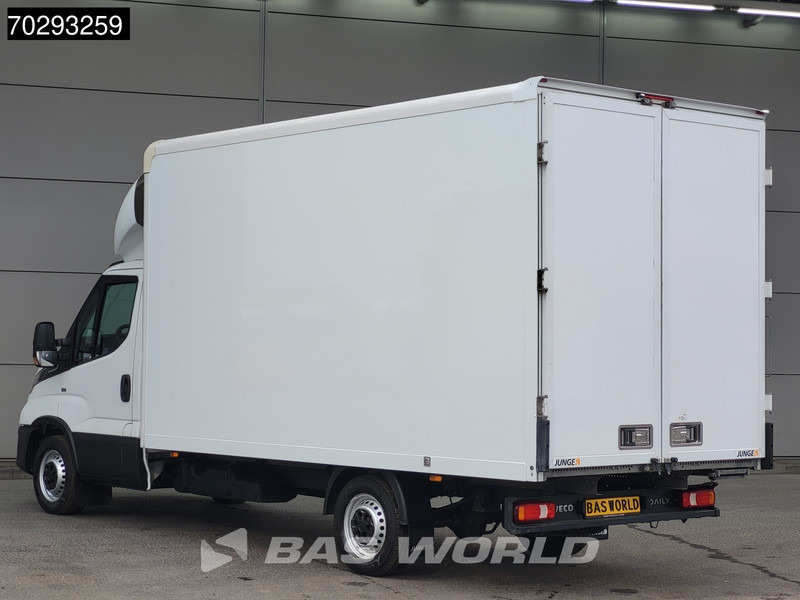 Iveco Daily 35S16 160PK Automaat Bakwagen Achterdeuren Airco Camera Euro6 Meubelbak Koffer 21m3 Airco - Furgonas su krovinių dėže: foto 2 Iveco Daily 35S16 160PK Automaat Bakwagen Achterdeuren Airco Camera Euro6 Meubelbak Koffer 21m3 Airco - Furgonas su krovinių dėže: foto 2