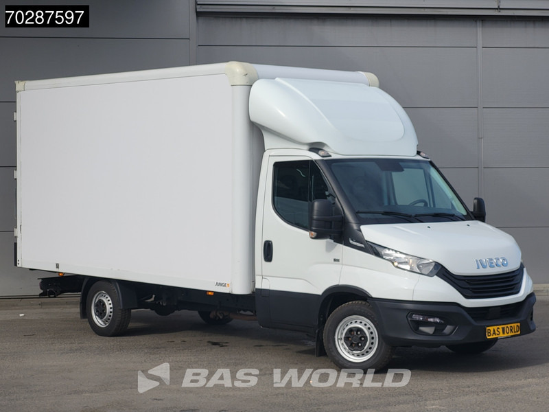 Iveco Daily 35S16 Automaat Bakwagen Achterdeuren Airco Camera Euro6 Meubelbak Koffer 21m3 Airco - Furgonas su krovinių dėže: foto 5 Iveco Daily 35S16 Automaat Bakwagen Achterdeuren Airco Camera Euro6 Meubelbak Koffer 21m3 Airco - Furgonas su krovinių dėže: foto 5