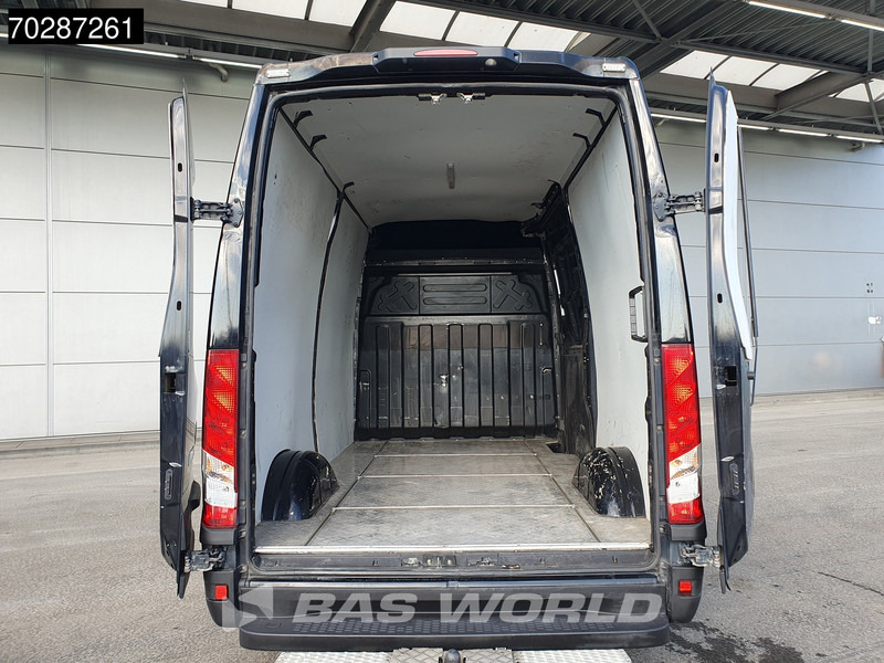 Iveco Daily 35S16 Automaat L2H2 3,5t Trekhaak Airco Cruise Camera Euro6 L2 11m3 Airco Trekhaak Cruise control - Krovininis mikroautobusas: foto 3 Iveco Daily 35S16 Automaat L2H2 3,5t Trekhaak Airco Cruise Camera Euro6 L2 11m3 Airco Trekhaak Cruise control - Krovininis mikroautobusas: foto 3