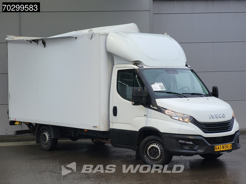 Iveco Daily 35S16 Laadklep Automaat SCHADE Bakwagen 160PK Airco Camera Euro6 Meubelbak Koffer Airco - Furgonas su krovinių dėže: foto 5 Iveco Daily 35S16 Laadklep Automaat SCHADE Bakwagen 160PK Airco Camera Euro6 Meubelbak Koffer Airco - Furgonas su krovinių dėže: foto 5