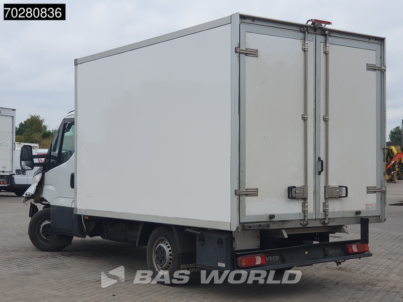 Iveco Daily 35S16 SCHADE! Koelwagen Zijdeur Carrier Xarios Airco Camera Euro6 Koel Koeler Kühl Kühler Kühlwagen Kühlkoffer 13m3 Airco - Furgonas šaldytuvas: foto 2 Iveco Daily 35S16 SCHADE! Koelwagen Zijdeur Carrier Xarios Airco Camera Euro6 Koel Koeler Kühl Kühler Kühlwagen Kühlkoffer 13m3 Airco - Furgonas šaldytuvas: foto 2