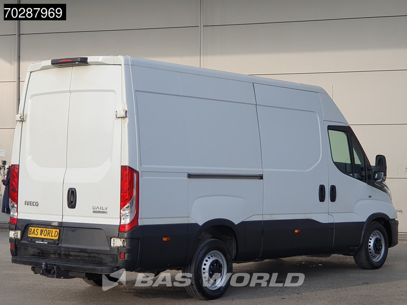 Iveco Daily 35S18 3.0L Automaat L2H2 3,5t Trekhaak 180PK LED Navi Airco Cruise Camera Euro6 L2 12m3 Airco Trekhaak Cruise control - Krovininis mikroautobusas: foto 3 Iveco Daily 35S18 3.0L Automaat L2H2 3,5t Trekhaak 180PK LED Navi Airco Cruise Camera Euro6 L2 12m3 Airco Trekhaak Cruise control - Krovininis mikroautobusas: foto 3