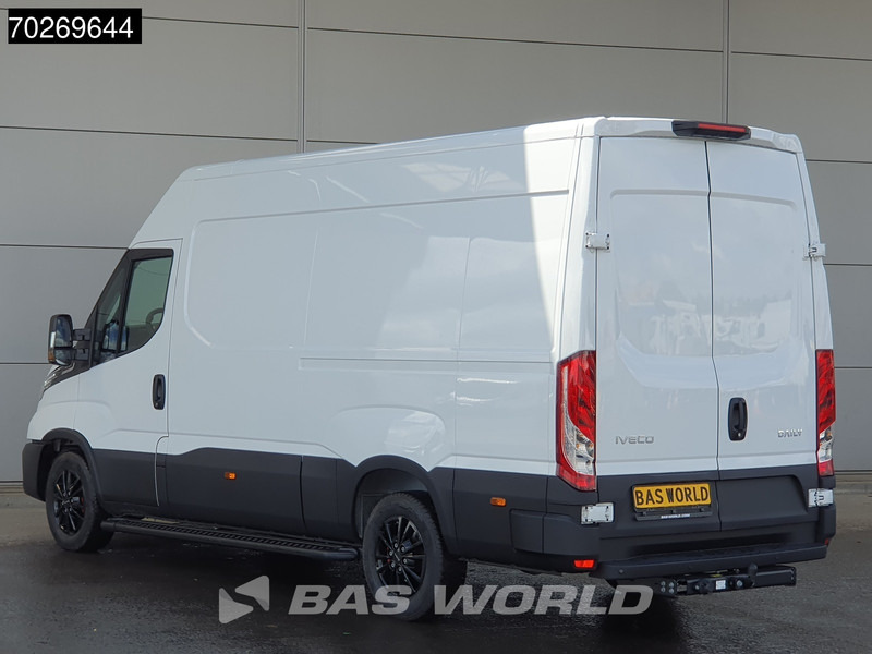 Iveco Daily 35S21 3.0L Automaat Black Edition 2025 model L2H2 Trekhaak Tacho ACC LED CarPlay Velgen Camera 12m3 Airco Trekhaak - Krovininis mikroautobusas: foto 2 Iveco Daily 35S21 3.0L Automaat Black Edition 2025 model L2H2 Trekhaak Tacho ACC LED CarPlay Velgen Camera 12m3 Airco Trekhaak - Krovininis mikroautobusas: foto 2
