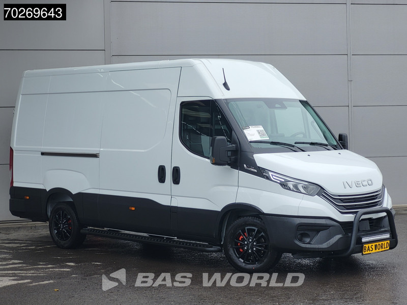 Iveco Daily 35S21 3.0L Automaat Black Edition 2025 model L2H2 Trekhaak Tacho ACC LED CarPlay Velgen Camera 12m3 Airco Trekhaak - Krovininis mikroautobusas: foto 5 Iveco Daily 35S21 3.0L Automaat Black Edition 2025 model L2H2 Trekhaak Tacho ACC LED CarPlay Velgen Camera 12m3 Airco Trekhaak - Krovininis mikroautobusas: foto 5