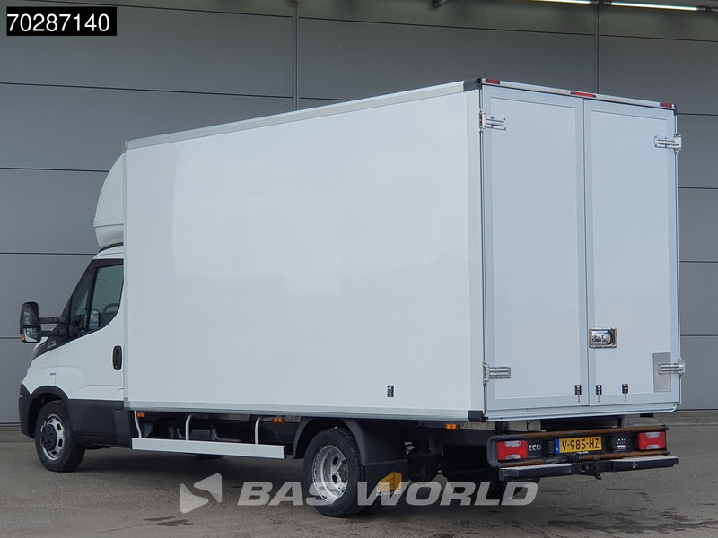 Iveco Daily 40C18 3.0L Automaat Bakwagen Navi Airco Cruise Euro6 Schuifzeilen Plane Meubelbak Koffer 21m3 Airco Trekhaak Cruise control - Furgonas su krovinių dėže: foto 3 Iveco Daily 40C18 3.0L Automaat Bakwagen Navi Airco Cruise Euro6 Schuifzeilen Plane Meubelbak Koffer 21m3 Airco Trekhaak Cruise control - Furgonas su krovinių dėže: foto 3