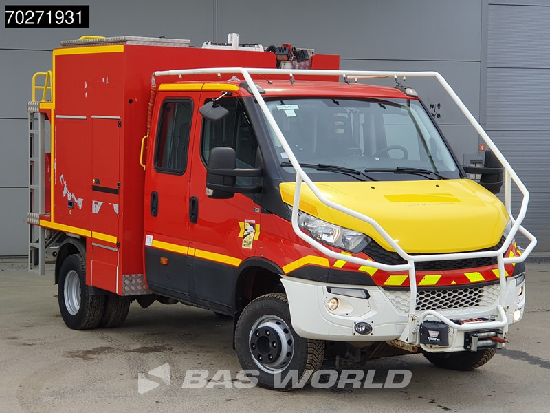Iveco Daily 70C17 4x4 Achleitner Firetruck Brandweerwagen AWD Allrad Camper 1200liter Airco Dubbel cabine Trekhaak Cruise control - Greitosios pagalbos automobilis: foto 3 Iveco Daily 70C17 4x4 Achleitner Firetruck Brandweerwagen AWD Allrad Camper 1200liter Airco Dubbel cabine Trekhaak Cruise control - Greitosios pagalbos automobilis: foto 3