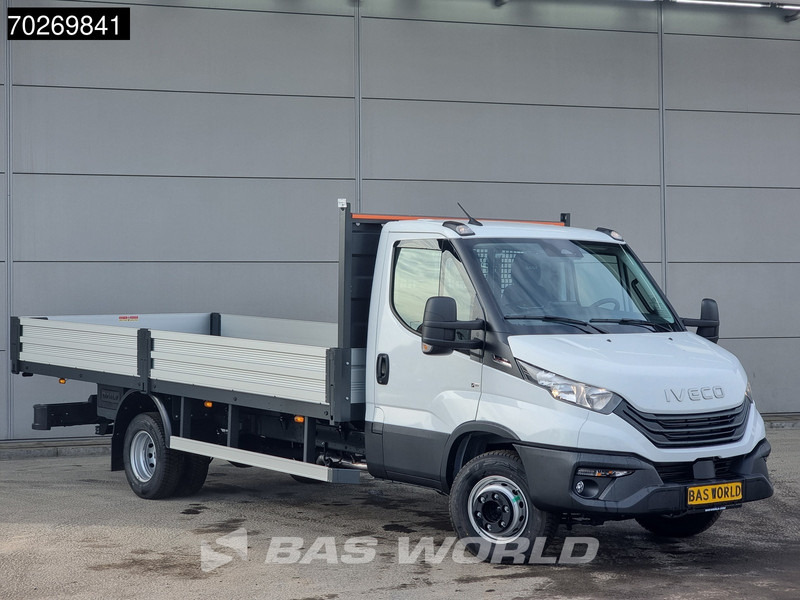 Iveco Daily 70C18 3.0L Automaat 525cm Open laadbak Trekhaak ACC Navi Airco Pickup Pritsche Airco Trekhaak - Bortinis automobilis: foto 3 Iveco Daily 70C18 3.0L Automaat 525cm Open laadbak Trekhaak ACC Navi Airco Pickup Pritsche Airco Trekhaak - Bortinis automobilis: foto 3
