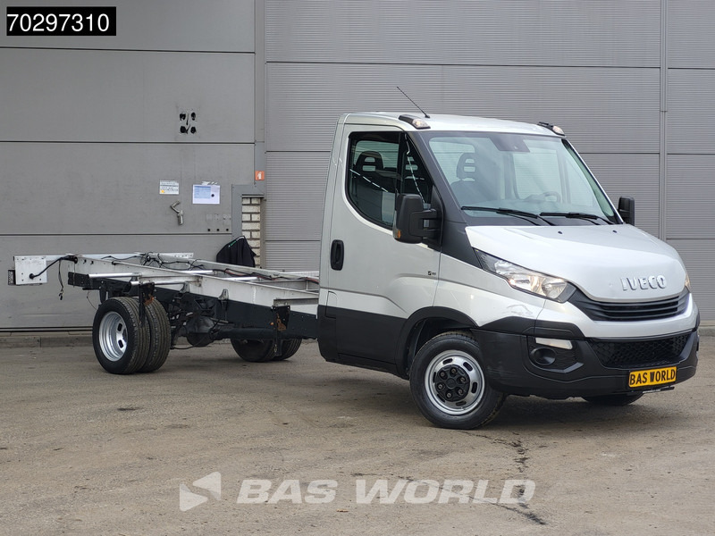 Iveco Daily 35C16 Chassis Cabine 410WB Dubbellucht 160PK Airco Cruise Euro6 Fahrgestell Cruise control - Komercinis automobilis: foto 3 Iveco Daily 35C16 Chassis Cabine 410WB Dubbellucht 160PK Airco Cruise Euro6 Fahrgestell Cruise control - Komercinis automobilis: foto 3