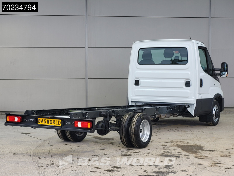 Iveco Daily 35C18 3.0L Automaat Dubbellucht 2025 model 410WB ACC Camera Airco Navi Chassis Cabine Fahrgestell Airco - Komercinis automobilis: foto 3 Iveco Daily 35C18 3.0L Automaat Dubbellucht 2025 model 410WB ACC Camera Airco Navi Chassis Cabine Fahrgestell Airco - Komercinis automobilis: foto 3