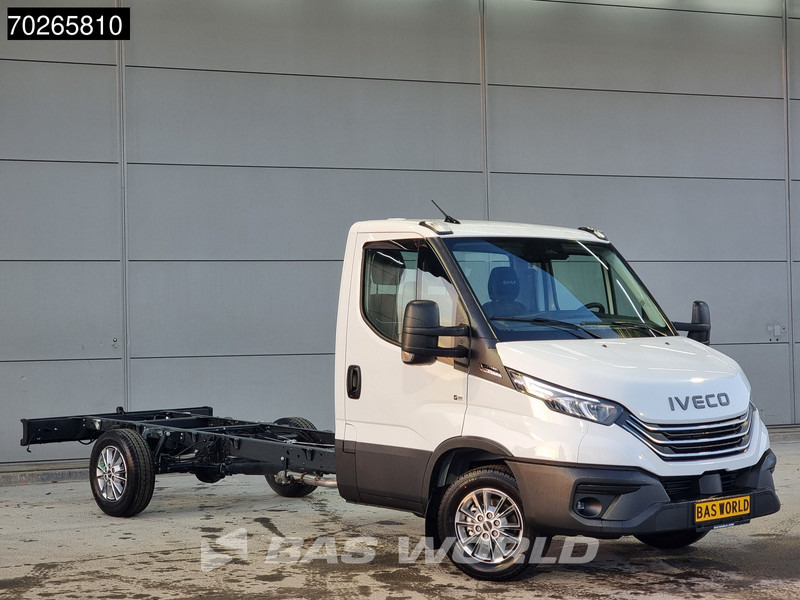 Iveco Daily 35S16 Automaat 410wb 2025model Chassis Cabine Camera Scherm Airco Cruise Fahrgestell Airco Cruise control - Komercinis automobilis: foto 2 Iveco Daily 35S16 Automaat 410wb 2025model Chassis Cabine Camera Scherm Airco Cruise Fahrgestell Airco Cruise control - Komercinis automobilis: foto 2