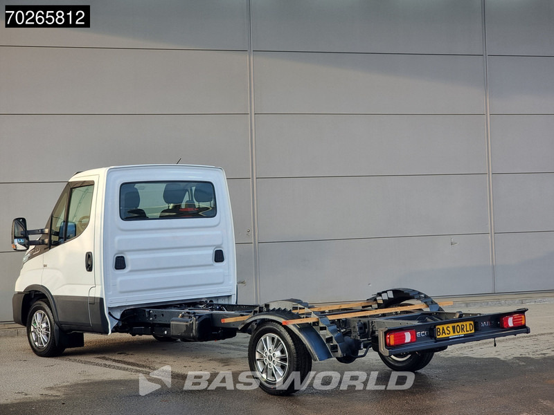 Iveco Daily 35S16 Automaat Chassis Cabine 410WB 2025 model LED CarPlay Camera Velgen Cruise Airco Fahrgestell Airco - Komercinis automobilis: foto 2 Iveco Daily 35S16 Automaat Chassis Cabine 410WB 2025 model LED CarPlay Camera Velgen Cruise Airco Fahrgestell Airco - Komercinis automobilis: foto 2
