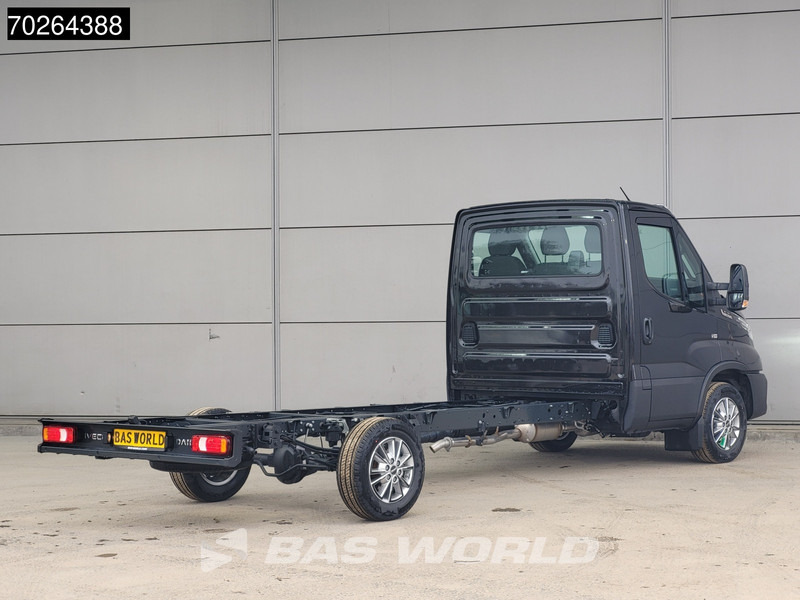 Iveco Daily 35S18 Automaat 410WB Chassis Cabine LED Navi ACC Camera Fahrgestell Airco - Komercinis automobilis: foto 5 Iveco Daily 35S18 Automaat 410WB Chassis Cabine LED Navi ACC Camera Fahrgestell Airco - Komercinis automobilis: foto 5