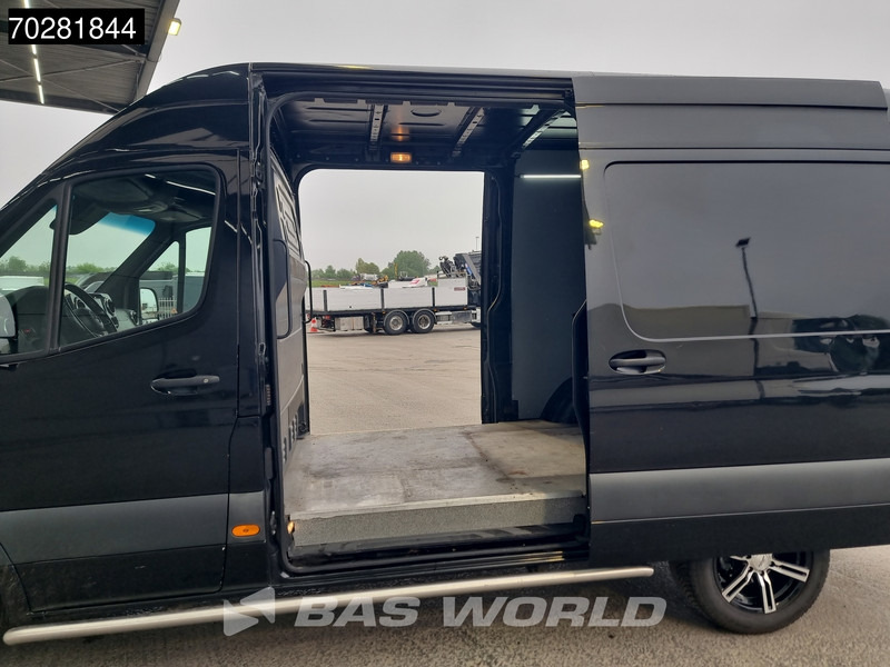 Mercedes-Benz Sprinter 314 CDI Automaat Dubbele Schuifdeur L2H2 Trekhaak ACC LED Navi Airco Camera 10inch MBUX L2 10m3 Airco Trekhaak - Krovininis mikroautobusas: foto 3 Mercedes-Benz Sprinter 314 CDI Automaat Dubbele Schuifdeur L2H2 Trekhaak ACC LED Navi Airco Camera 10inch MBUX L2 10m3 Airco Trekhaak - Krovininis mikroautobusas: foto 3