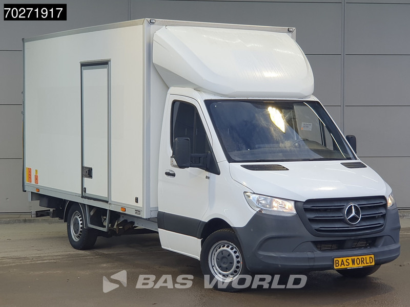 Mercedes-Benz Sprinter 314 CDI Automaat Laadklep Zijdeur Bakwagen Camera Airco Cruise Meubelbak Koffer 19m3 Airco Cruise control - Furgonas su krovinių dėže: foto 5 Mercedes-Benz Sprinter 314 CDI Automaat Laadklep Zijdeur Bakwagen Camera Airco Cruise Meubelbak Koffer 19m3 Airco Cruise control - Furgonas su krovinių dėže: foto 5