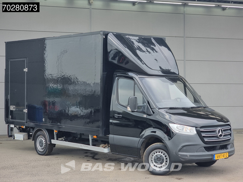 Mercedes-Benz Sprinter 314 CDI Laadklep Automaat Zijdeur Bakwagen Airco Cruise Carplay MBUX Meubelbak Koffer 21m3 Airco Cruise control - Furgonas su krovinių dėže: foto 5 Mercedes-Benz Sprinter 314 CDI Laadklep Automaat Zijdeur Bakwagen Airco Cruise Carplay MBUX Meubelbak Koffer 21m3 Airco Cruise control - Furgonas su krovinių dėže: foto 5