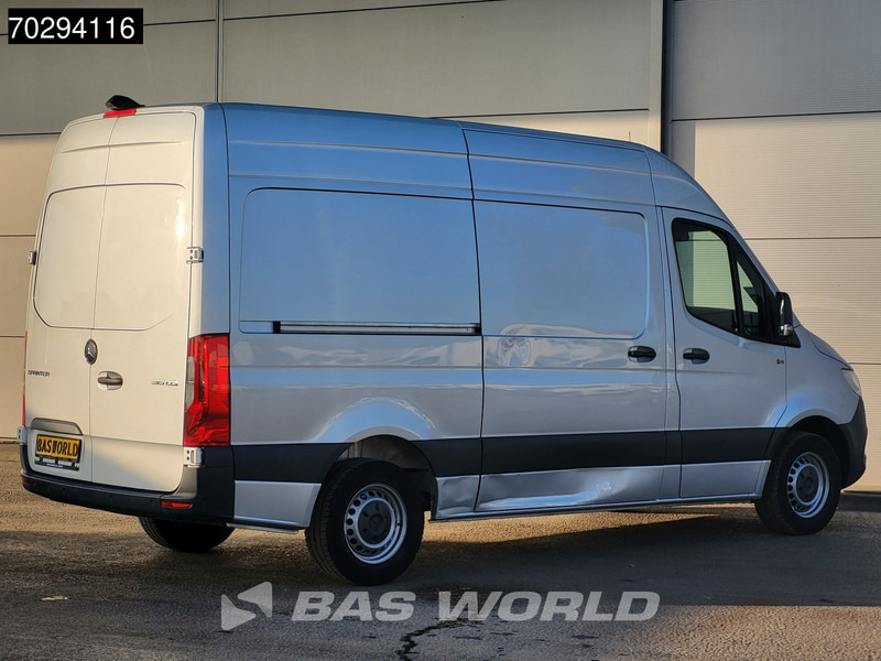Mercedes-Benz Sprinter 315 CDI Automaat L2H2 150PK Airco Camera Parkeersensoren MBUX CarPlay Euro6 L2 12m3 Airco - Mažas furgonas: foto 5 Mercedes-Benz Sprinter 315 CDI Automaat L2H2 150PK Airco Camera Parkeersensoren MBUX CarPlay Euro6 L2 12m3 Airco - Mažas furgonas: foto 5