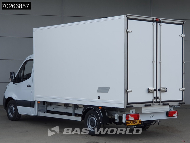 Mercedes-Benz Sprinter 315 CDI Koelwagen Achterdeuren Thermo King C-250 Airco MBUX Koel Koeler Kühl Kühler Kühlwagen Kühlkoffer 17m3 Airco Cruise contr - Furgonas šaldytuvas: foto 2 Mercedes-Benz Sprinter 315 CDI Koelwagen Achterdeuren Thermo King C-250 Airco MBUX Koel Koeler Kühl Kühler Kühlwagen Kühlkoffer 17m3 Airco Cruise contr - Furgonas šaldytuvas: foto 2