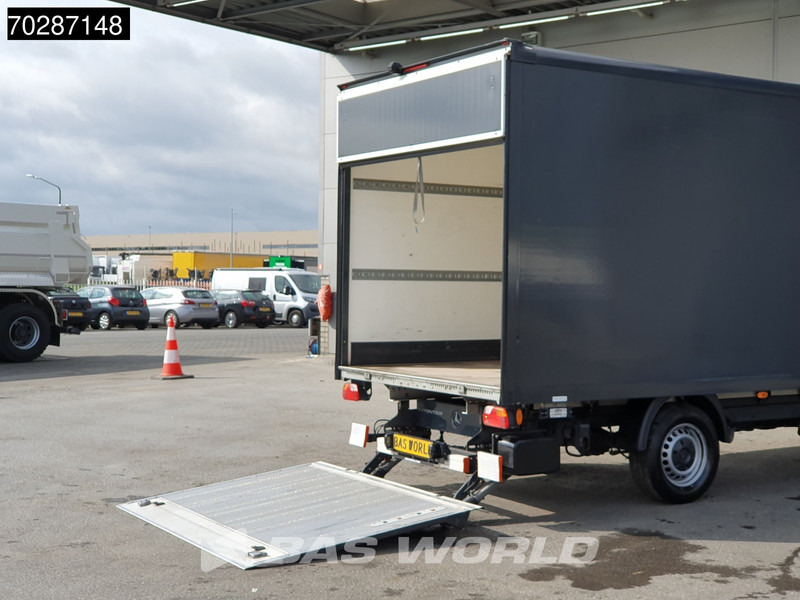 Mercedes-Benz Sprinter 316 CDI Laadklep Automaat Bakwagen ACC Airco Camera MBUX CarPlay Euro6 Meubelbak Koffer 19m3 Airco - Furgonas su krovinių dėže: foto 3 Mercedes-Benz Sprinter 316 CDI Laadklep Automaat Bakwagen ACC Airco Camera MBUX CarPlay Euro6 Meubelbak Koffer 19m3 Airco - Furgonas su krovinių dėže: foto 3