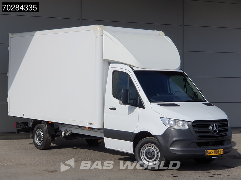 Mercedes-Benz Sprinter 317 CDI Automaat Bakwagen Achterdeuren Airco Camera Euro6 Meubelbak Koffer 21m3 Airco - Furgonas su krovinių dėže: foto 3 Mercedes-Benz Sprinter 317 CDI Automaat Bakwagen Achterdeuren Airco Camera Euro6 Meubelbak Koffer 21m3 Airco - Furgonas su krovinių dėže: foto 3