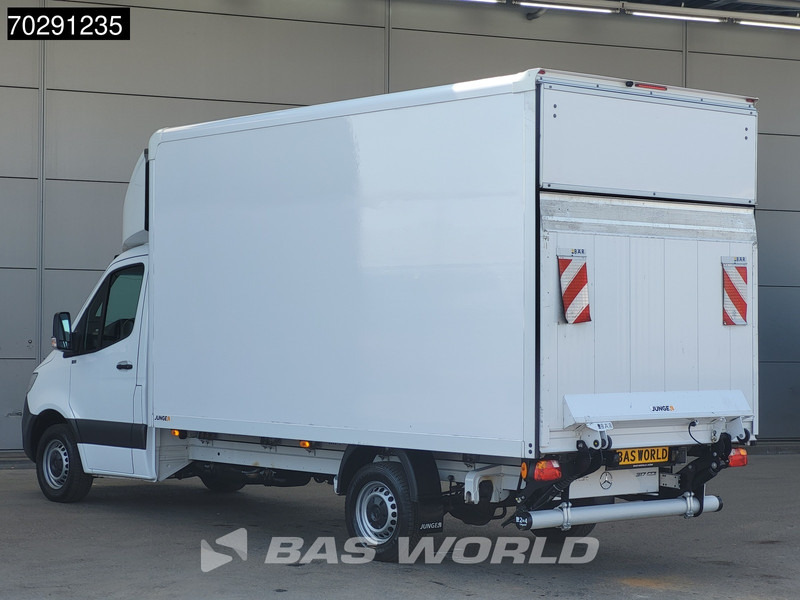 Mercedes-Benz Sprinter 317 CDI Automaat Bakwagen Laadklep Camera Airco Koffer Meubelbak 21m3 Airco - Furgonas su krovinių dėže: foto 2 Mercedes-Benz Sprinter 317 CDI Automaat Bakwagen Laadklep Camera Airco Koffer Meubelbak 21m3 Airco - Furgonas su krovinių dėže: foto 2