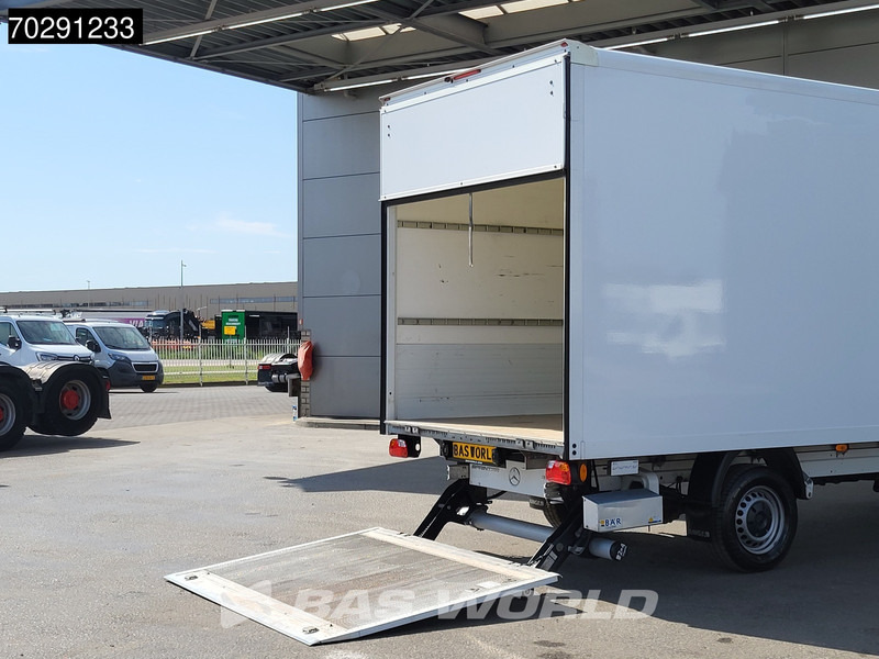 Mercedes-Benz Sprinter 317 CDI Automaat Bakwagen Laadklep Camera Airco Koffer Meubelbak 21m3 Airco - Furgonas su krovinių dėže: foto 5 Mercedes-Benz Sprinter 317 CDI Automaat Bakwagen Laadklep Camera Airco Koffer Meubelbak 21m3 Airco - Furgonas su krovinių dėže: foto 5