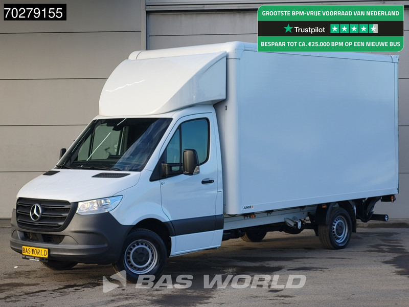 Mercedes-Benz Sprinter 317 CDI Automaat Bakwagen Laadklep Camera Airco Koffer Meubelbak 21m3 Airco - Furgonas su krovinių dėže: foto 1 Mercedes-Benz Sprinter 317 CDI Automaat Bakwagen Laadklep Camera Airco Koffer Meubelbak 21m3 Airco - Furgonas su krovinių dėže: foto 1