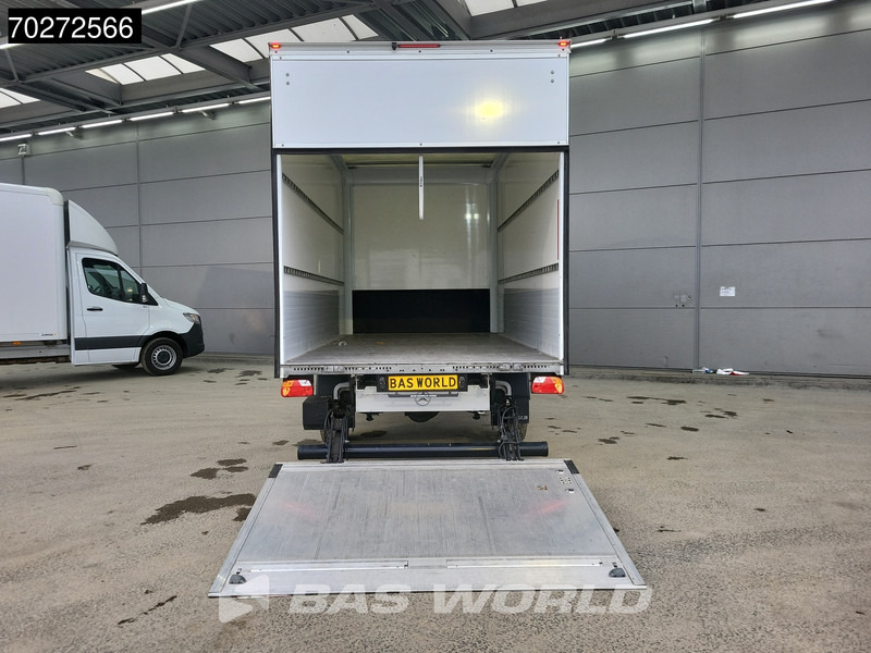 Mercedes-Benz Sprinter 317 CDI Bakwagen Automaat Laadklep Camera Meubelbak Koffer LBW 20m3 Airco - Furgonas su krovinių dėže: foto 3 Mercedes-Benz Sprinter 317 CDI Bakwagen Automaat Laadklep Camera Meubelbak Koffer LBW 20m3 Airco - Furgonas su krovinių dėže: foto 3