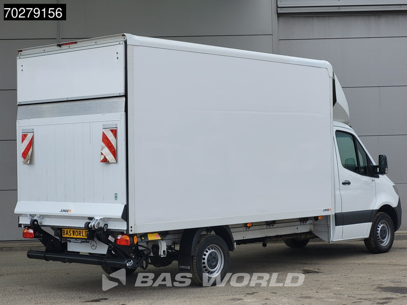 Mercedes-Benz Sprinter 317 CDI Bakwagen Automaat Laadklep Camera Meubelbak Koffer LBW 21m3 Airco - Furgonas su krovinių dėže: foto 5 Mercedes-Benz Sprinter 317 CDI Bakwagen Automaat Laadklep Camera Meubelbak Koffer LBW 21m3 Airco - Furgonas su krovinių dėže: foto 5
