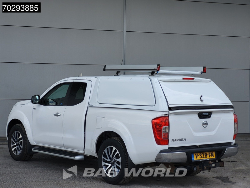 Nissan Navara 163pk Trekhaak Navi Airco Cruise Camera Parkeersensoren Standkachel Werkplaatsinrichting Euro6 2m3 Airco Trekhaak Cruise control - Pikapas: foto 2 Nissan Navara 163pk Trekhaak Navi Airco Cruise Camera Parkeersensoren Standkachel Werkplaatsinrichting Euro6 2m3 Airco Trekhaak Cruise control - Pikapas: foto 2