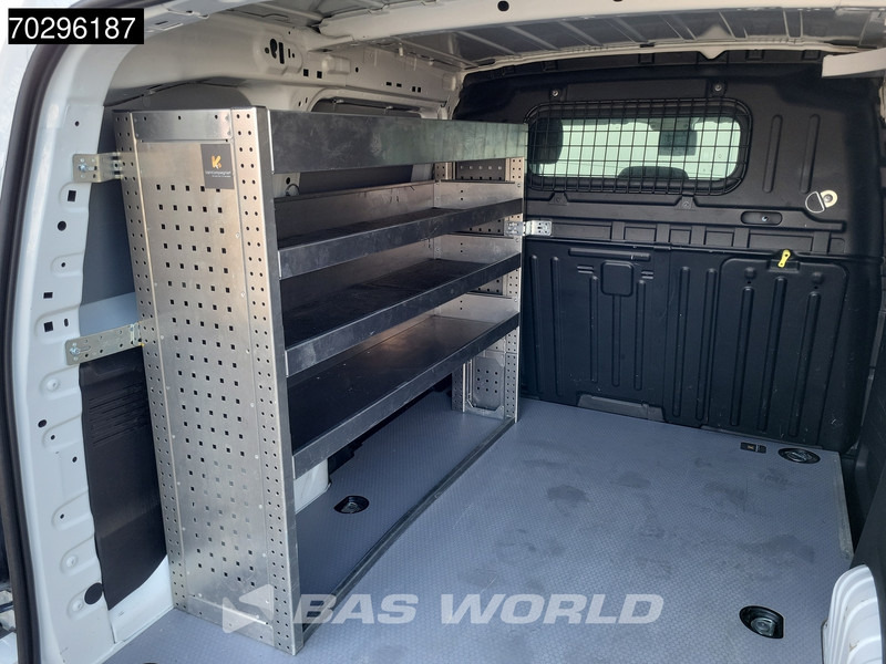 Peugeot Partner 130pk Benzine Emissievrij L1H1 Navi Airco Cruise Parkeersensoren Euro6 L1 Kompakt Airco Trekhaak Cruise control - Mažas furgonas: foto 5 Peugeot Partner 130pk Benzine Emissievrij L1H1 Navi Airco Cruise Parkeersensoren Euro6 L1 Kompakt Airco Trekhaak Cruise control - Mažas furgonas: foto 5