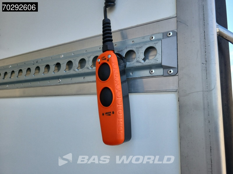 Furgonas šaldytuvas Renault Master 165PK Koelwagen Laadklep Bakwagen Gekoeld Thermo King C-250 LED Airco Cruise Euro6 Meubelbak Koffer Koel Koeler Kühler Kühl Kühlkoffer: foto 9 Furgonas šaldytuvas Renault Master 165PK Koelwagen Laadklep Bakwagen Gekoeld Thermo King C-250 LED Airco Cruise Euro6 Meubelbak Koffer Koel Koeler Kühler Kühl Kühlkoffer: foto 9