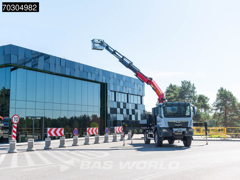 MAN TGM 18.320 4X4 NEW 4x4 Palfinger PK 27002-SH D Crane manbasket Steelsuspension - Platforminis/ Bortinis sunkvežimis, Sunkvežimis su kranu: foto 2 MAN TGM 18.320 4X4 NEW 4x4 Palfinger PK 27002-SH D Crane manbasket Steelsuspension - Platforminis/ Bortinis sunkvežimis, Sunkvežimis su kranu: foto 2