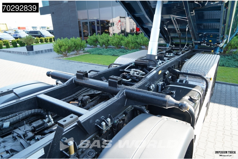 Nauja Savivartis sunkvežimis MAN TGS 41.480 TGS 8X8: foto 15 Nauja Savivartis sunkvežimis MAN TGS 41.480 TGS 8X8: foto 15