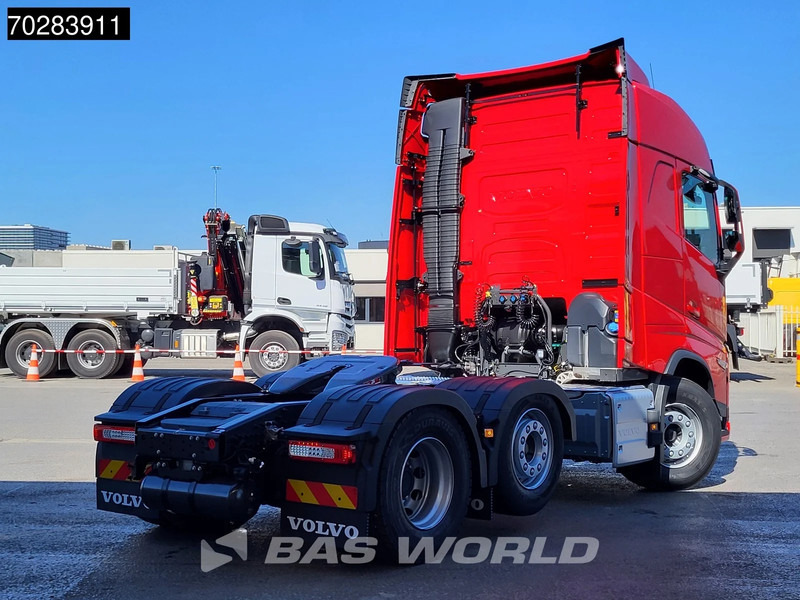 Volvo FH 500 6X2 NEW! Retarder I-Parkcool Lift+Lenkachse ACC LED Euro 6 - Vilkikas: foto 5 Volvo FH 500 6X2 NEW! Retarder I-Parkcool Lift+Lenkachse ACC LED Euro 6 - Vilkikas: foto 5