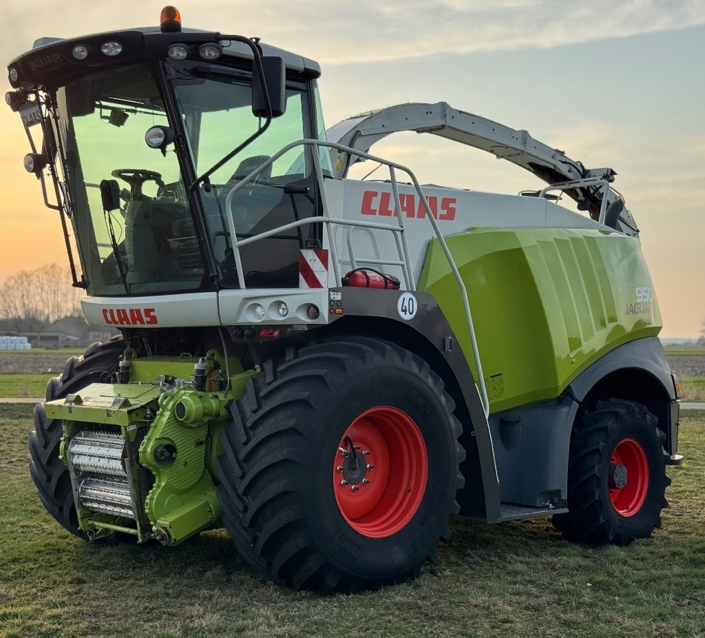 Claas Jaguar 950 Allrad - Pašarų kombainas: foto 2 Claas Jaguar 950 Allrad - Pašarų kombainas: foto 2