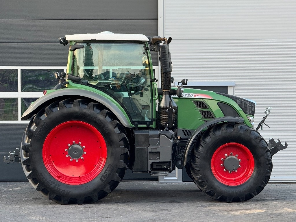 Fendt 720 Vario SCR Profi - Traktorius: foto 4 Fendt 720 Vario SCR Profi - Traktorius: foto 4