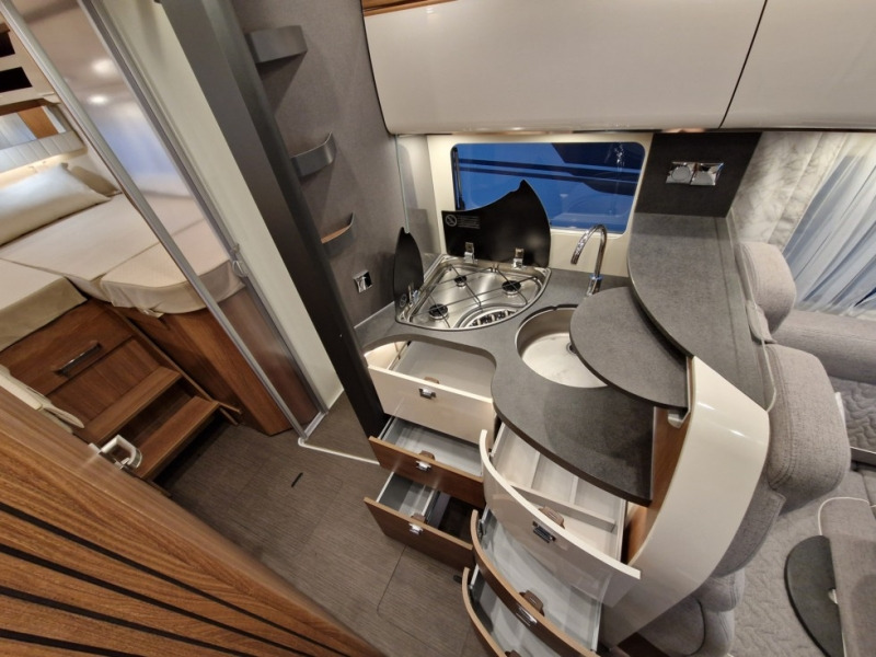 Nauja Integruotas kemperis Carthago Carthago C2 Tourer I Mercedes 145 RB-LE: foto 9