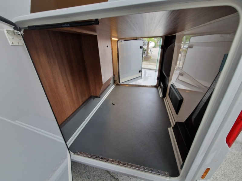 Nauja Integruotas kemperis Carthago Carthago C2 Tourer I Mercedes 145 RB-LE: foto 16