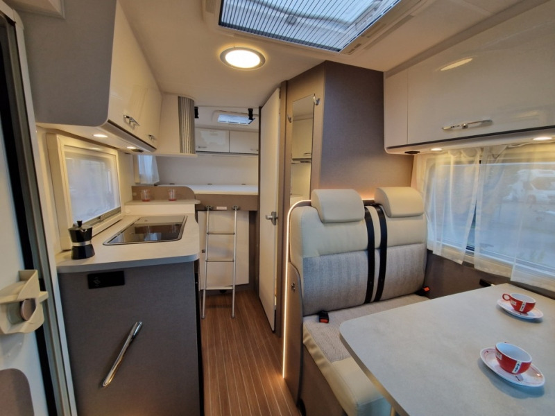 Pusiau integruotas kemperis Etrusco V 5.9 DR: foto 7