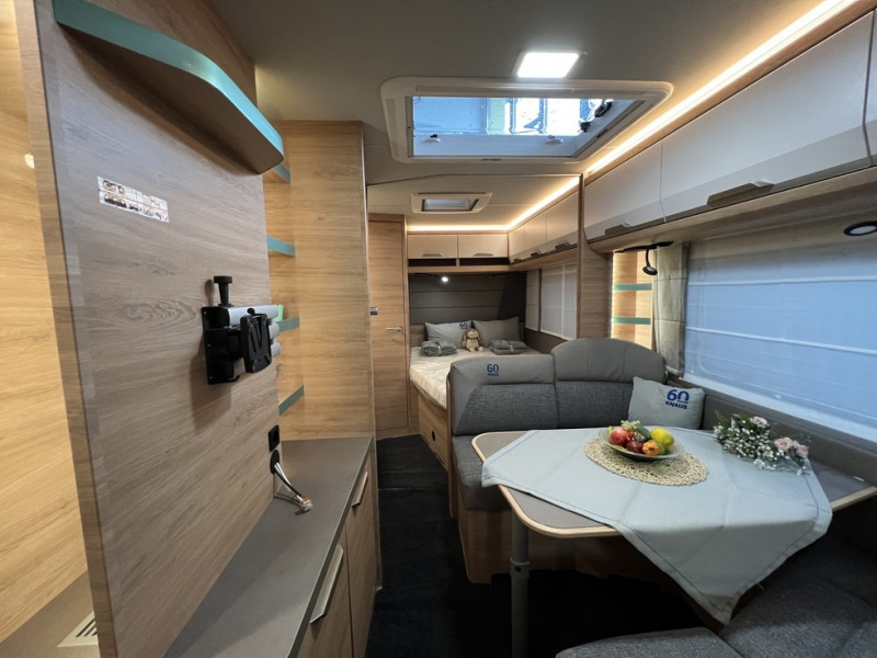 Knaus Sudwind 500 PF 60° Years - Prikabinamas namelis: foto 4 Knaus Sudwind 500 PF 60° Years - Prikabinamas namelis: foto 4