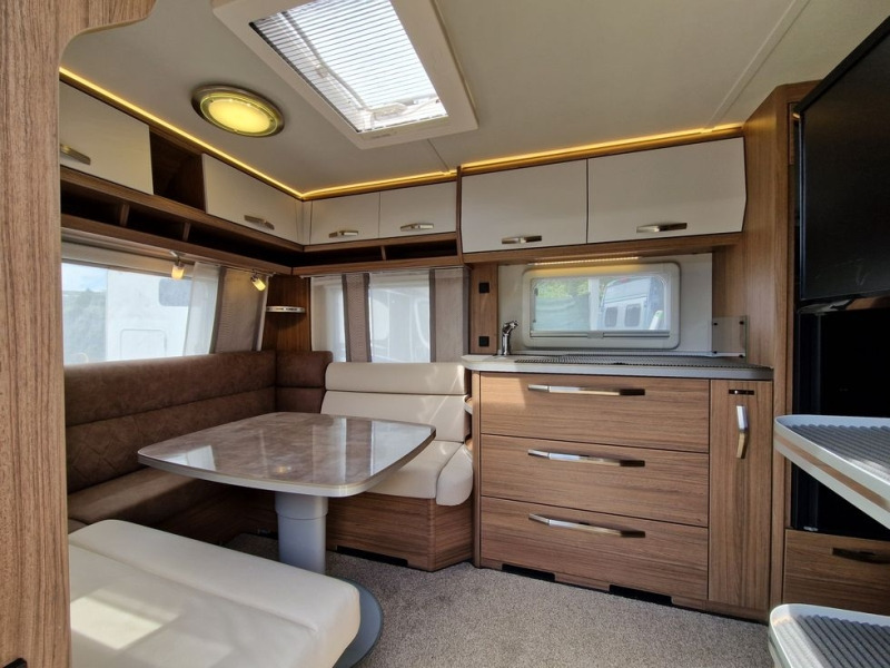 TABBERT ROSSINI 490 TD FINEST EDITION - Prikabinamas namelis: foto 3 TABBERT ROSSINI 490 TD FINEST EDITION - Prikabinamas namelis: foto 3