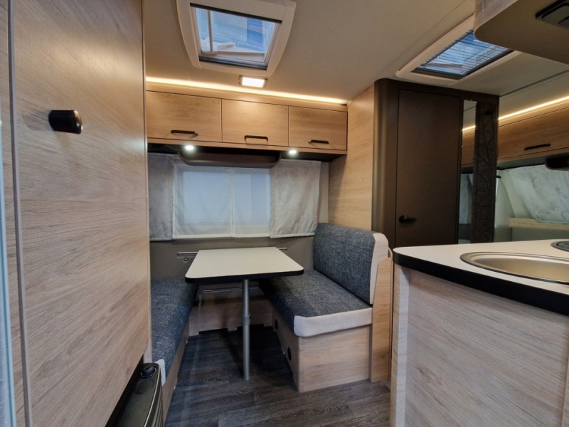 Weinsberg CaraOne 420 QD - Prikabinamas namelis: foto 4 Weinsberg CaraOne 420 QD - Prikabinamas namelis: foto 4